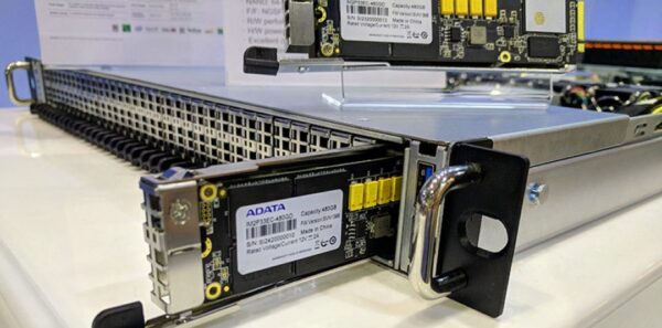 هنگام انتخاب NVMe برای سرور به چه نکاتی توجه کنیم؟